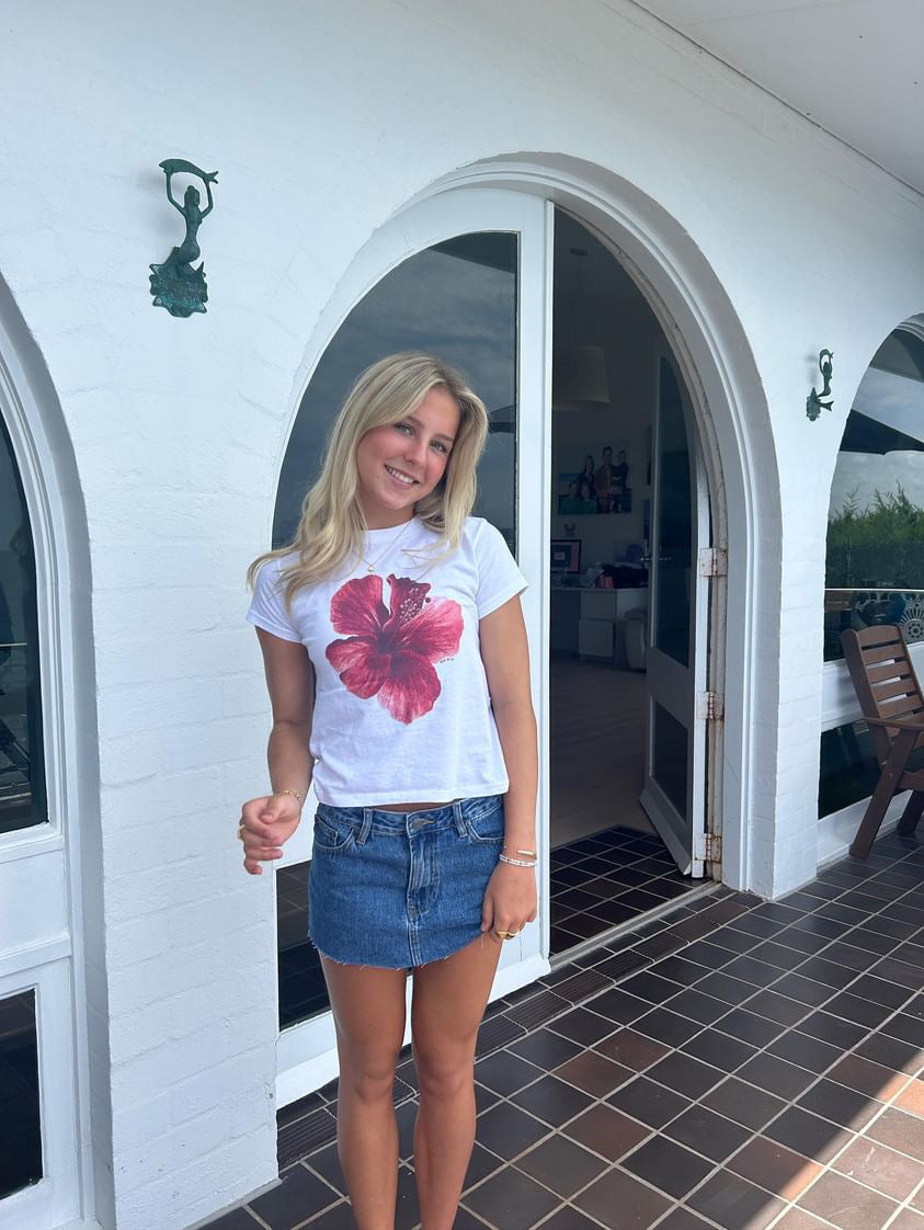 Solo Hibiscus Short-Fit Tee